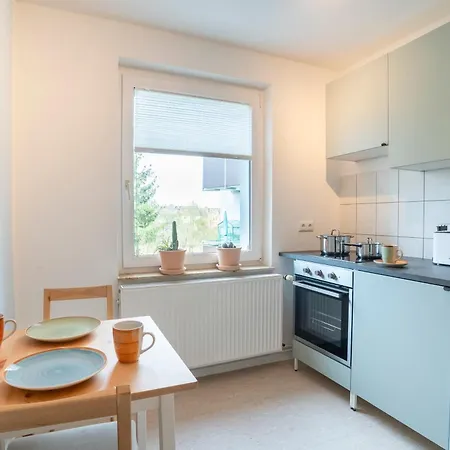 Akram Iii - Ruhig, Stadtnah *